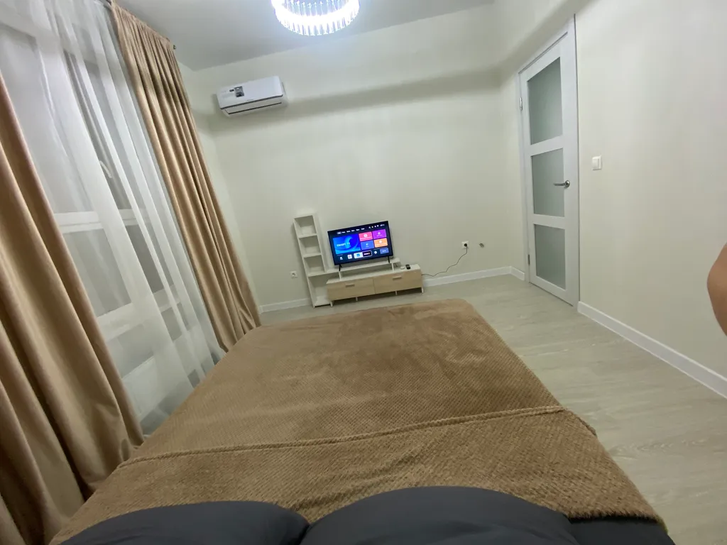 С видом на море, горы и закат Уютная квартира