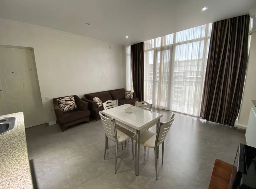 Рядом море 3 комнатную квартира, первая береговая линия