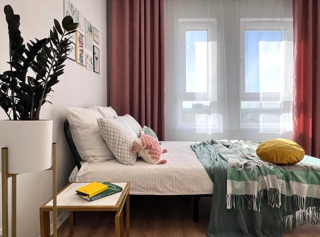 Студия с прекрасным видом из окна