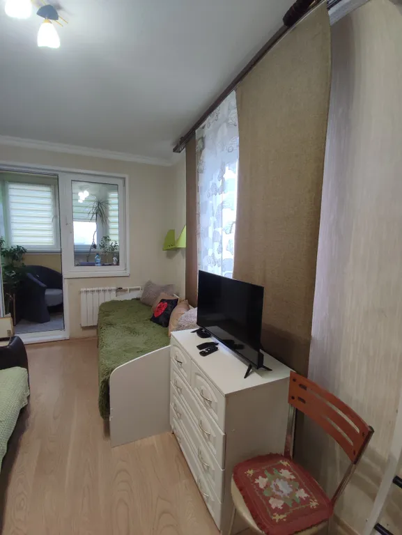 Трешка в центре города с охраняемой парковкой