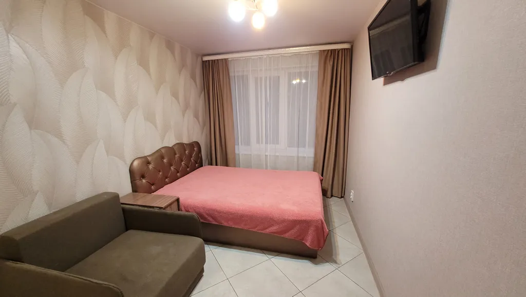 Не большой домик в самом центре Алупки возле Воронцовского пар