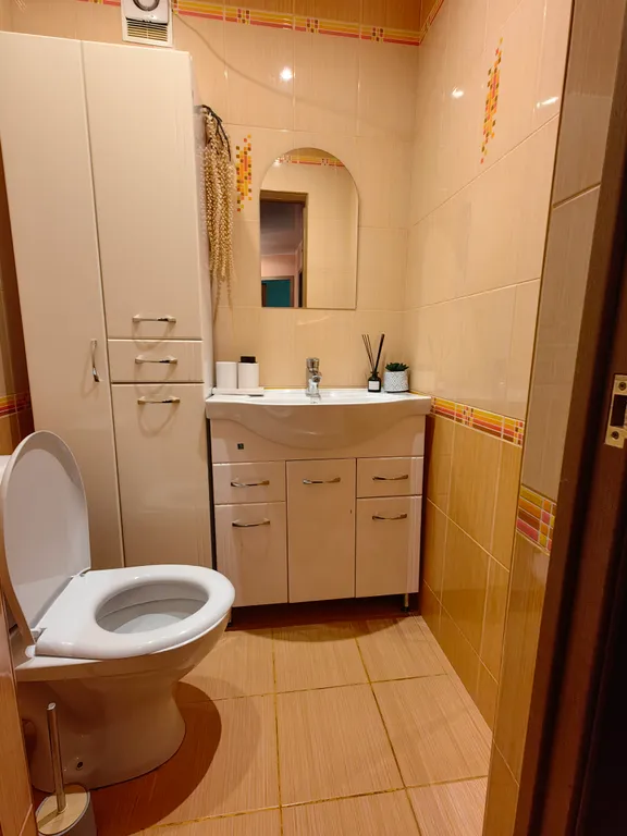 Просторная квартира у ЖД Вокзала, трёхкомнатная