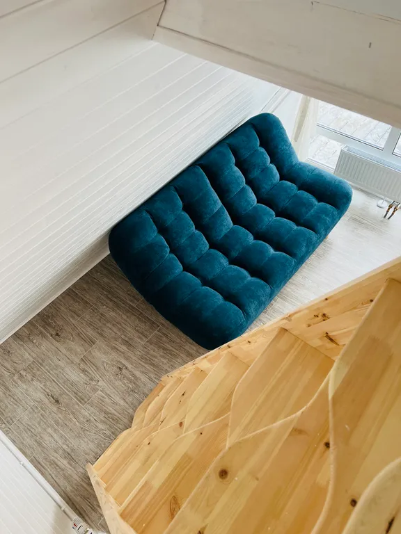 Дом Шалаш с купелью у озера