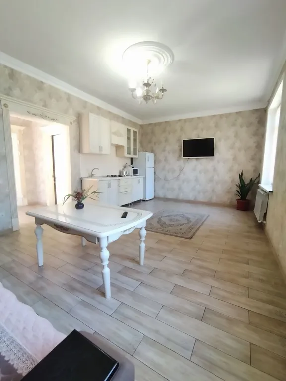 Коттедж Домик у озера — Дербент