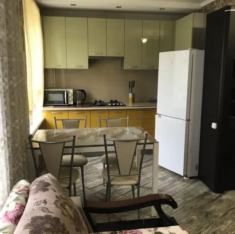 3-комнатная Квартира