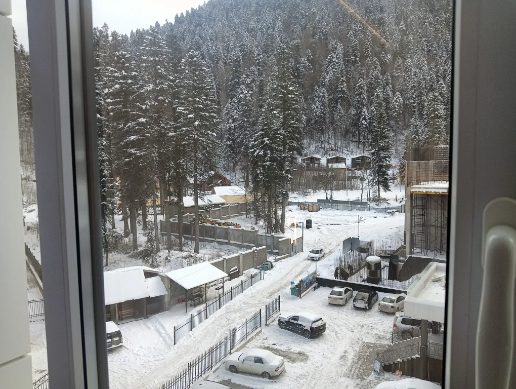 Новая уютная студия с шикарным видом из окна