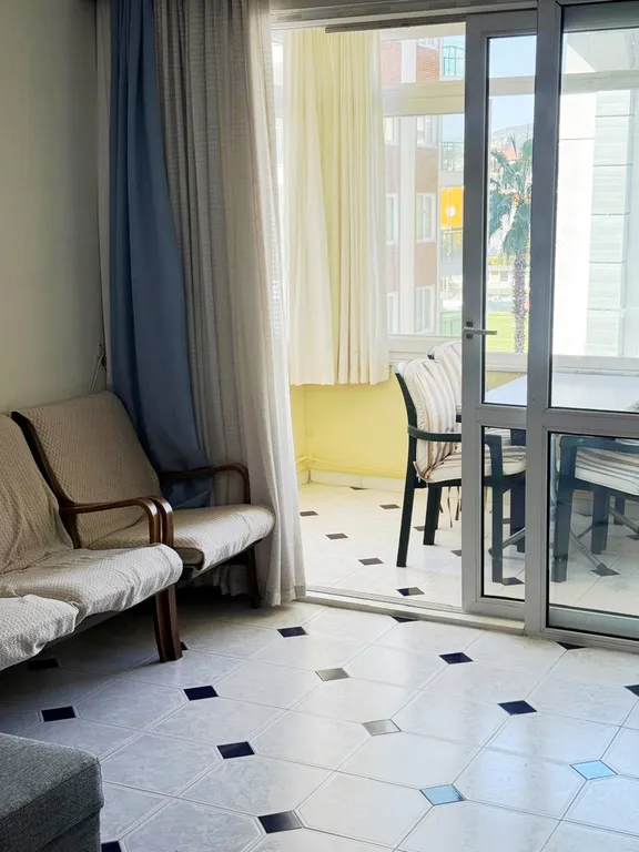 Большая квартира напротив пляжа Клеопатра