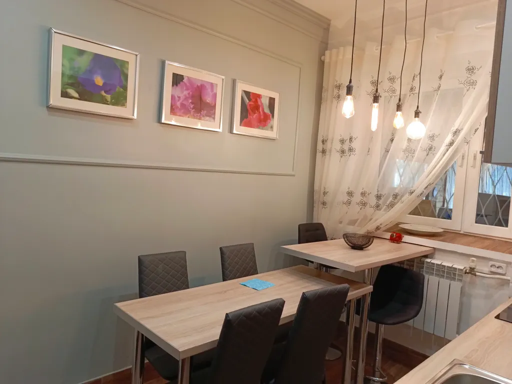 Гостевой дом Профессорский, коттедж в лесу недалеко от центра города