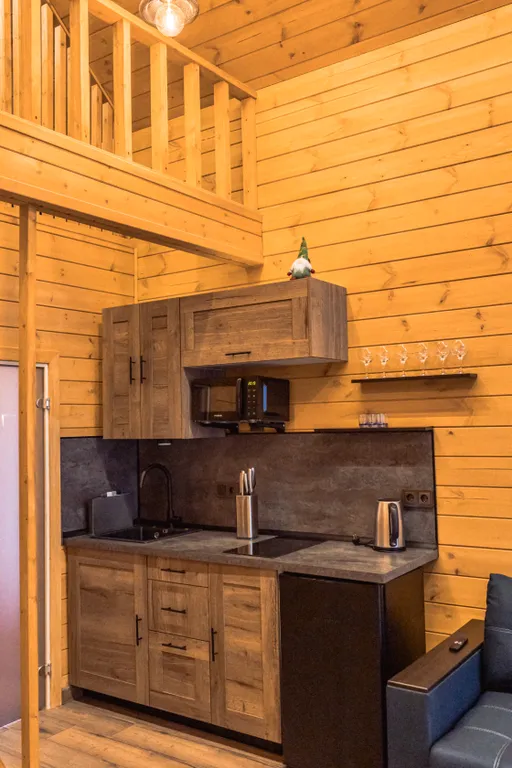 Дом с сауной на берегу реки