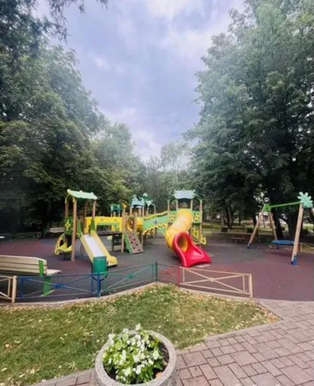 Уютная квартира в центре города с видом на парк