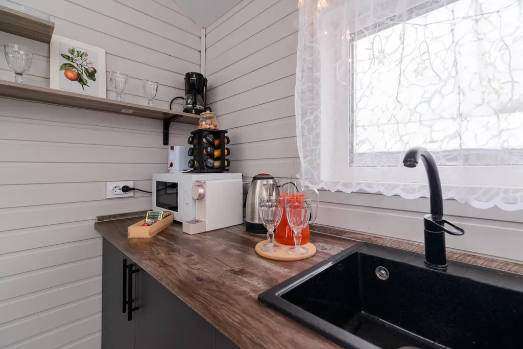 Simple Life Home 219