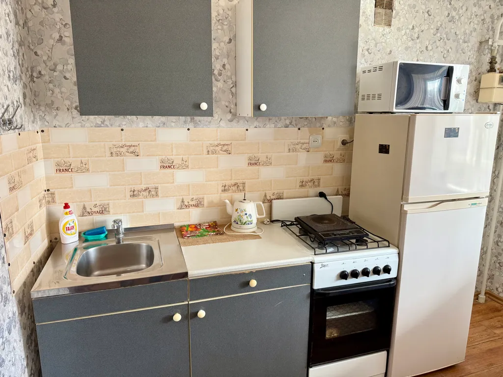 Квартира рядом с кафе Домино