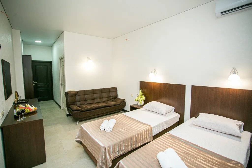 Уютный номер комфорт с теплым бассейном