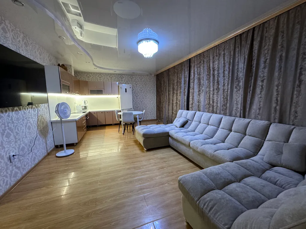 Большая квартира 3-комнатная с мансардой