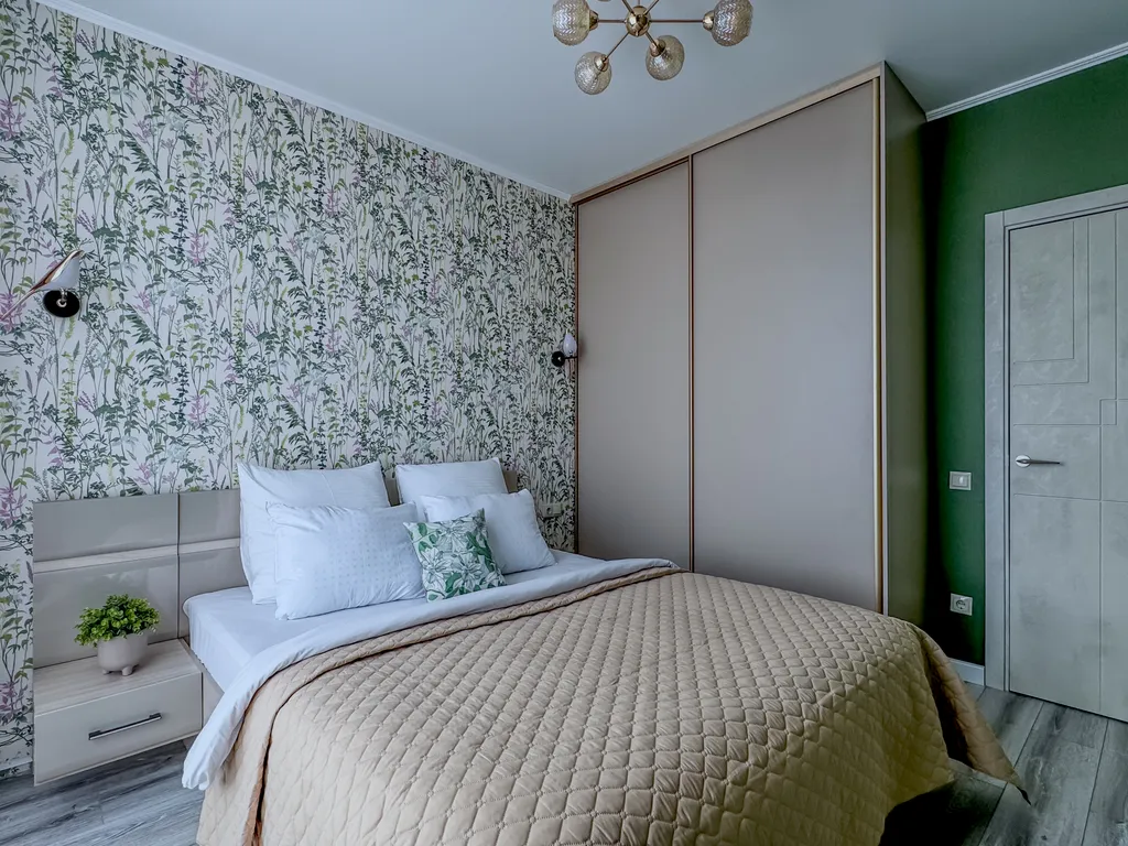 Квартира с евроремонтом, вид на город и реку — аренда посуточно в Астрахань