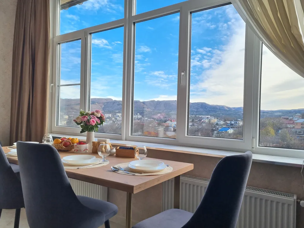 Евротрешка в новостройке с прекрасным видом