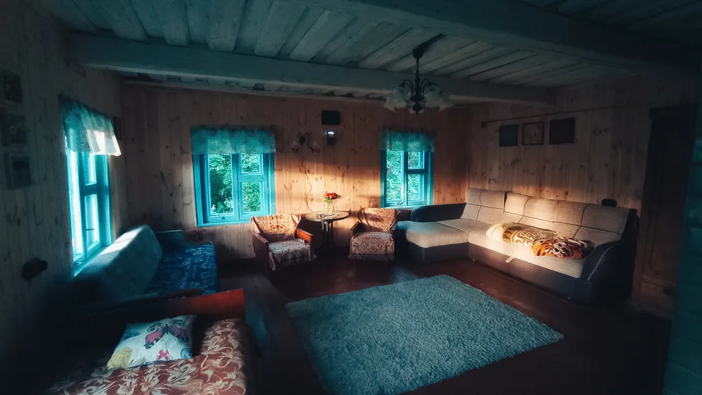 Дом на берегу реки со всеми удобствами