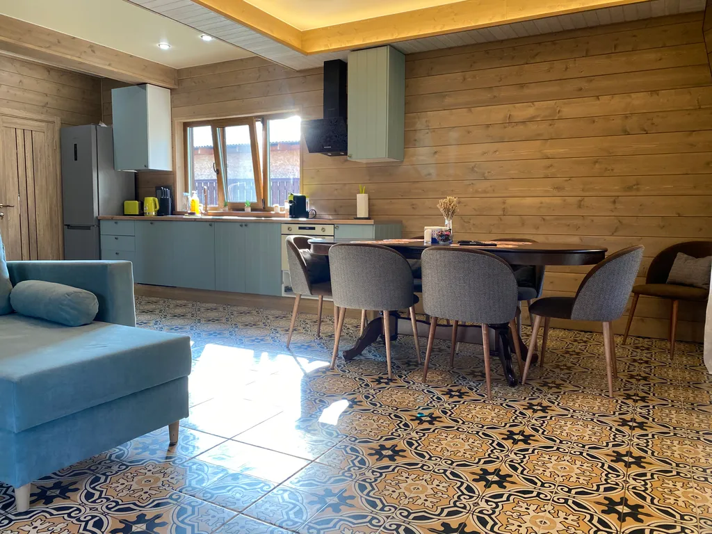 Champion House FreeDom