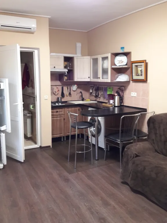 Коттедж Коттедж Сдам котедж с беседкой и мангальной зоной в центре Ялты — Ялта