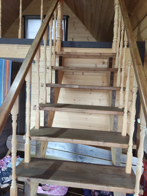 Сказочный плавучий домик в Ладожской шхере на воде