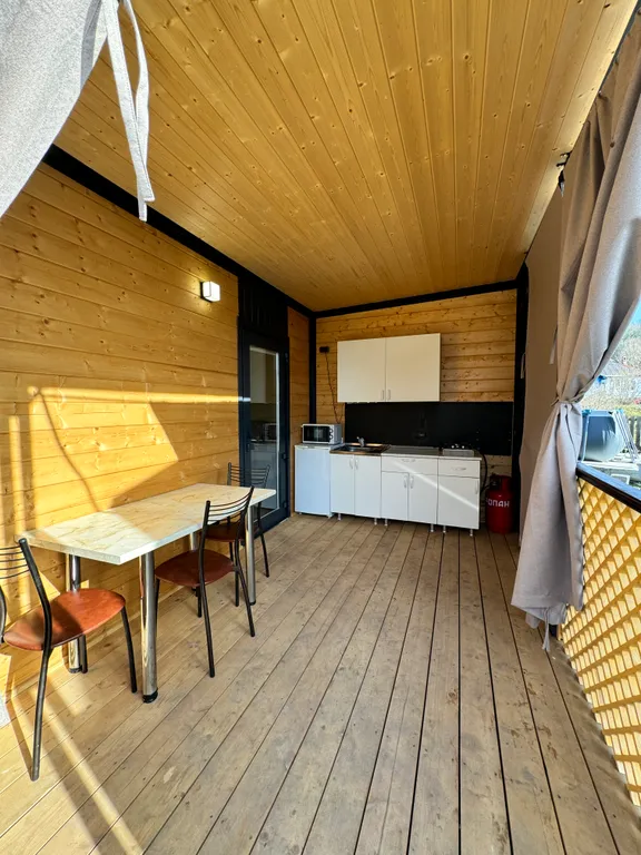 Глэмпинг у моря с трансфером и бассейном