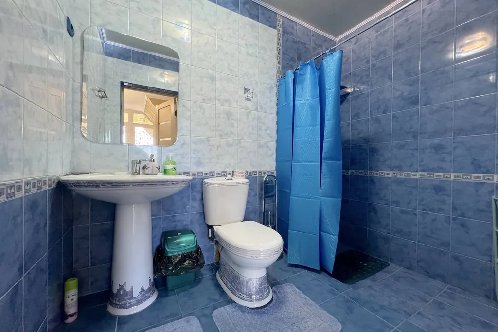 4-комнатный Дом