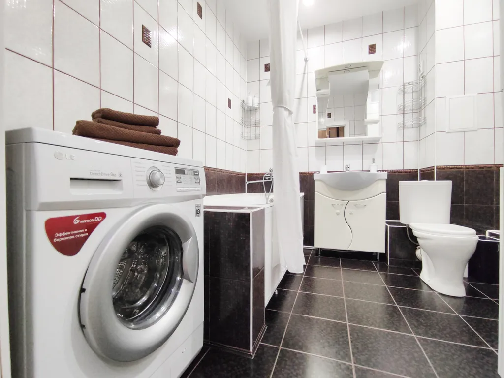 Большая двухкомнатная квартира в центре