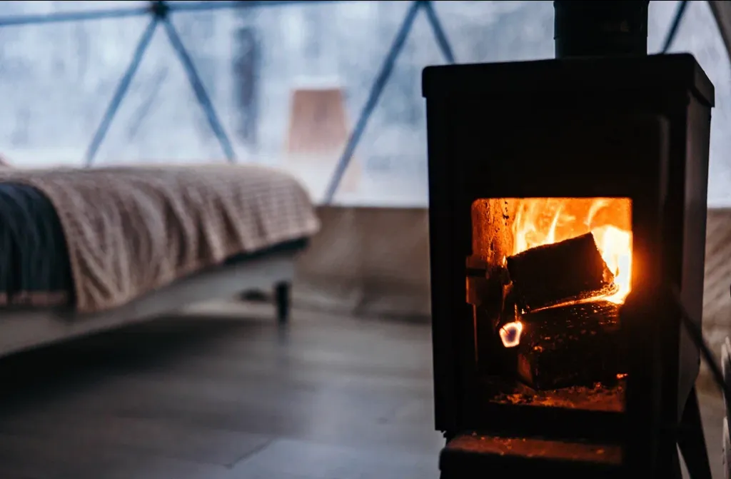 Коттедж Панорамный всесезонный купол с видом в лес — Сиверский