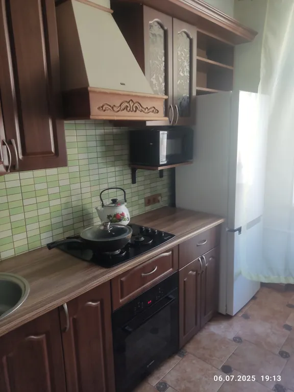 Уютная 3-комнатная квартира в тихом спальном районе