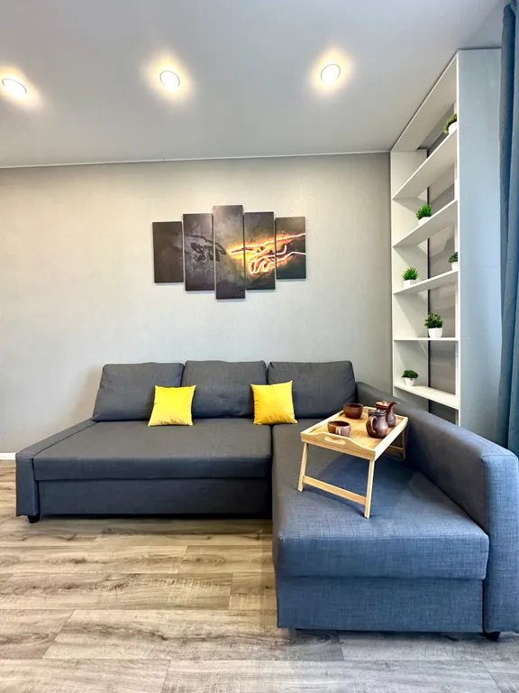 Студия с дизайнерским ремонтом и видом на канал Москвы реки