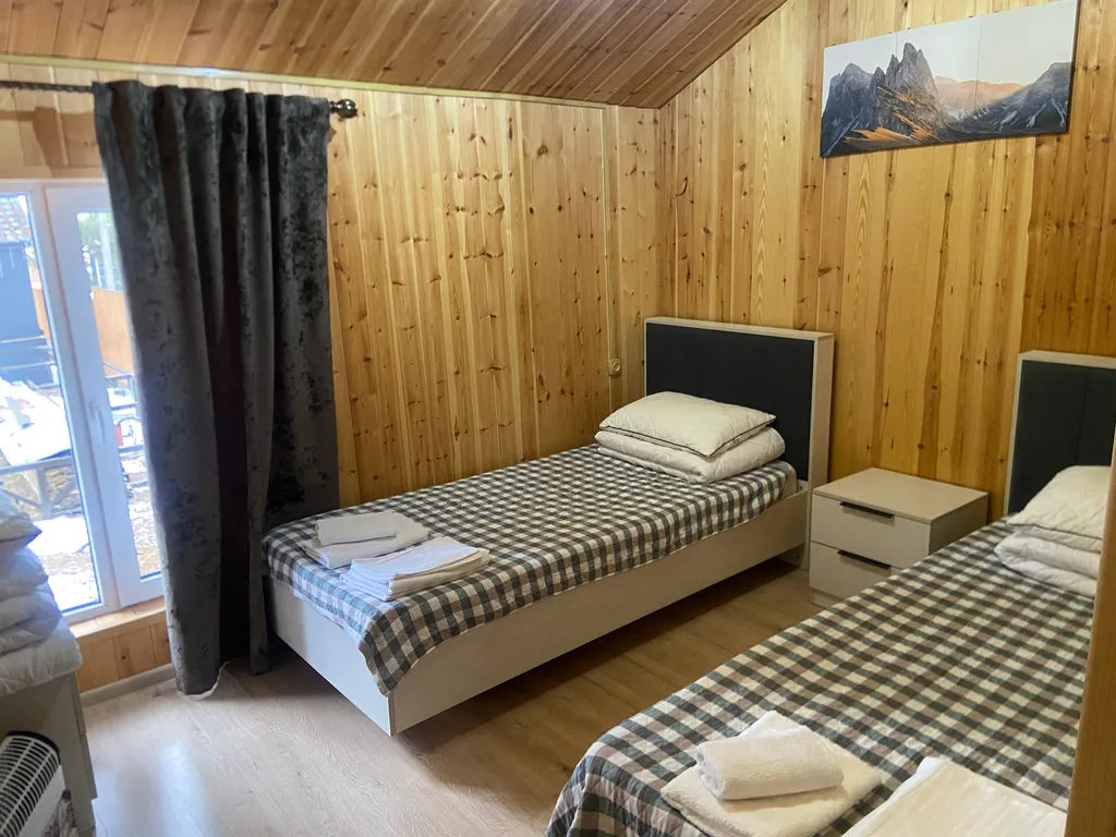 Домик в сосновом бору