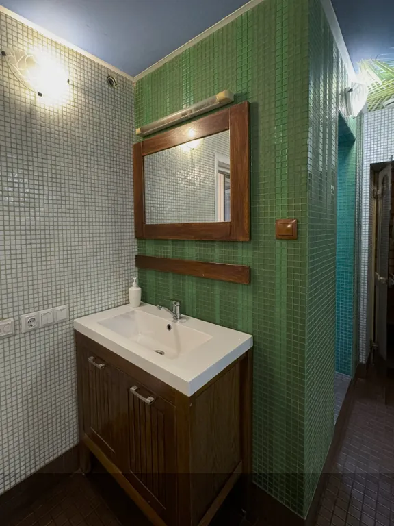 Уютный коттедж с баней и тёплым бассейном