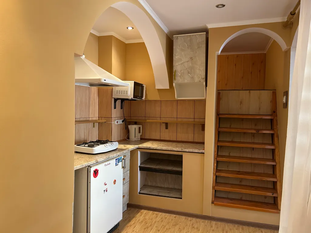 Уютная однакомнатная квартира тихий район в частном доме