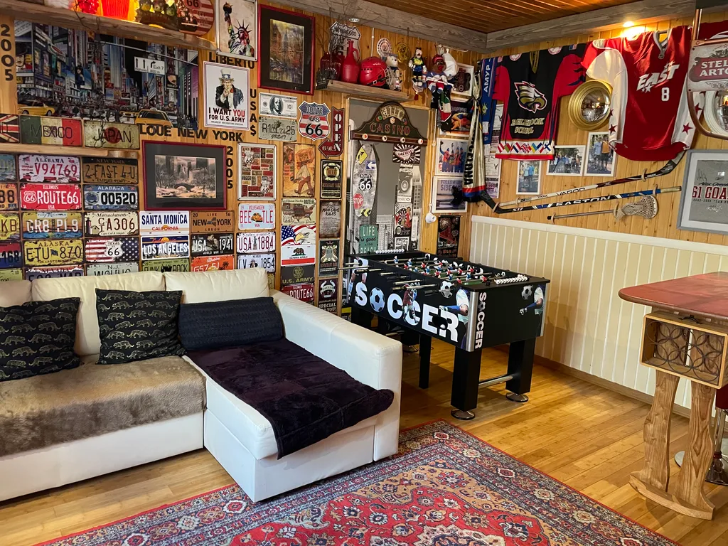 Коттедж Гостевой дом на берегу Финского залива в окружении соснового леса — Ключевое