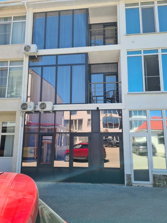 Двухкомнатные апартаменты на берегу моря