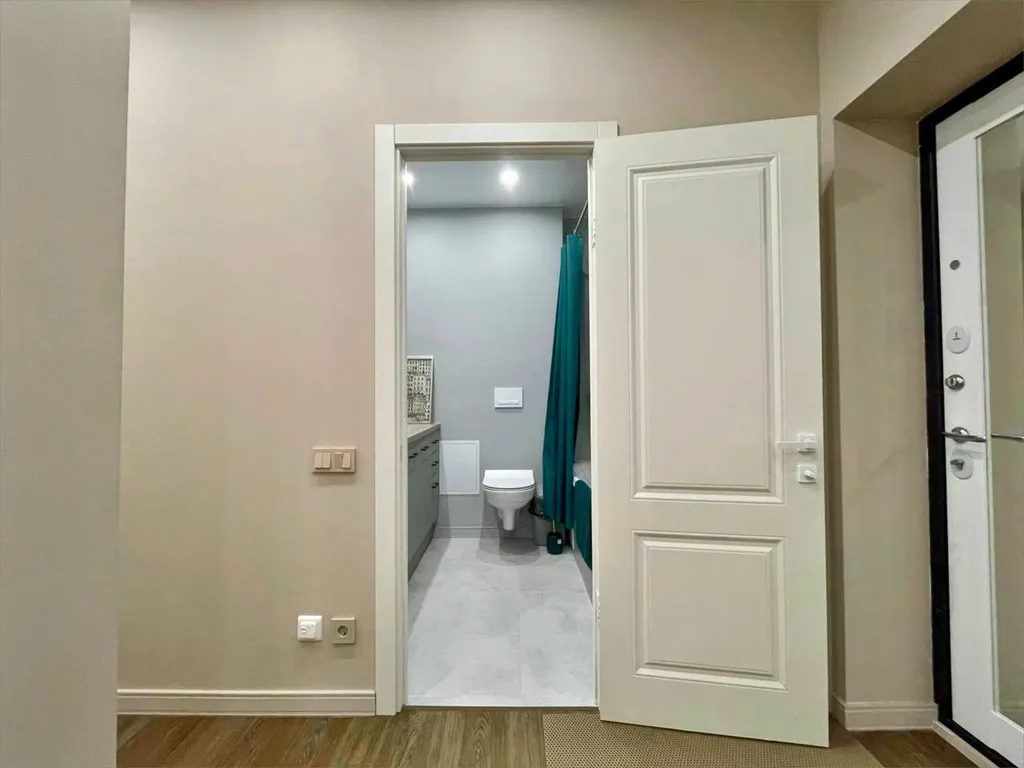 Квартира с панорамным окном в самом центре