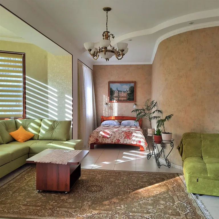 Квартира Апартаменты в центре с парковкой — аренда посуточно в Ялта