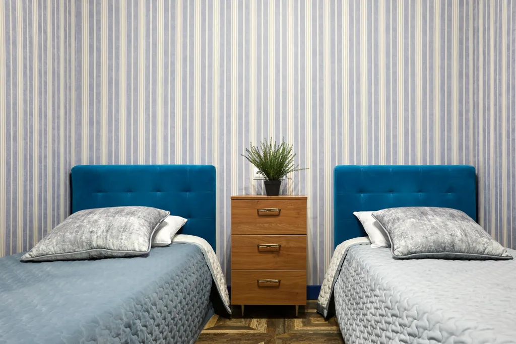 Большой коттедж с 5 спальнями, камином и террасой, Василек