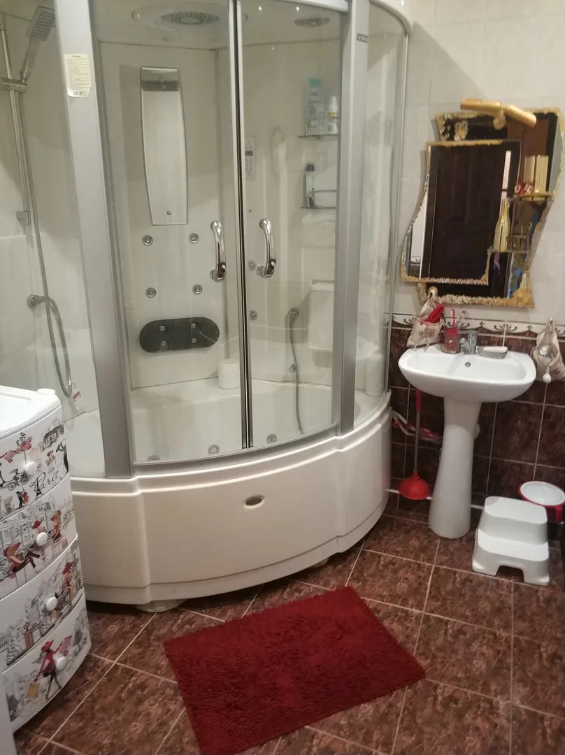 Санузел 3 Стиральная машина, джакузи, ванна, душ, умывальник.