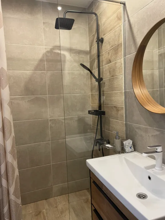 Квартира Квартира Двухкомнатный апартамент в центре Адлера — Адлер