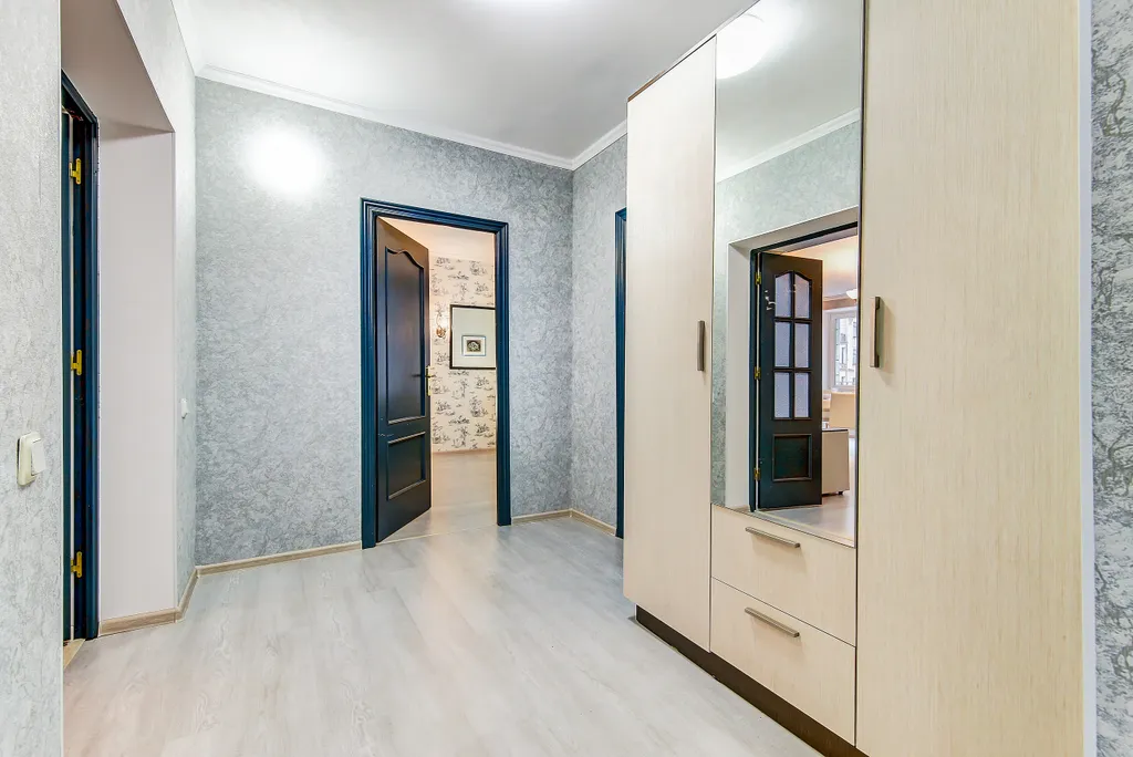 Большая 3-комнатная квартира с видом на Неву и корабли Центр города