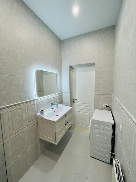 Квартира с парковкой в центре