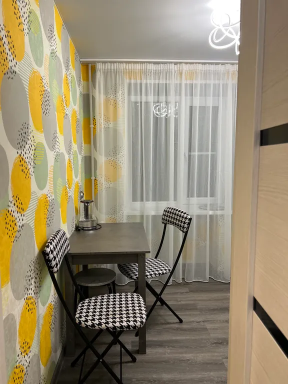 Солнечная 2 комнатная квартира в лучшем районе города