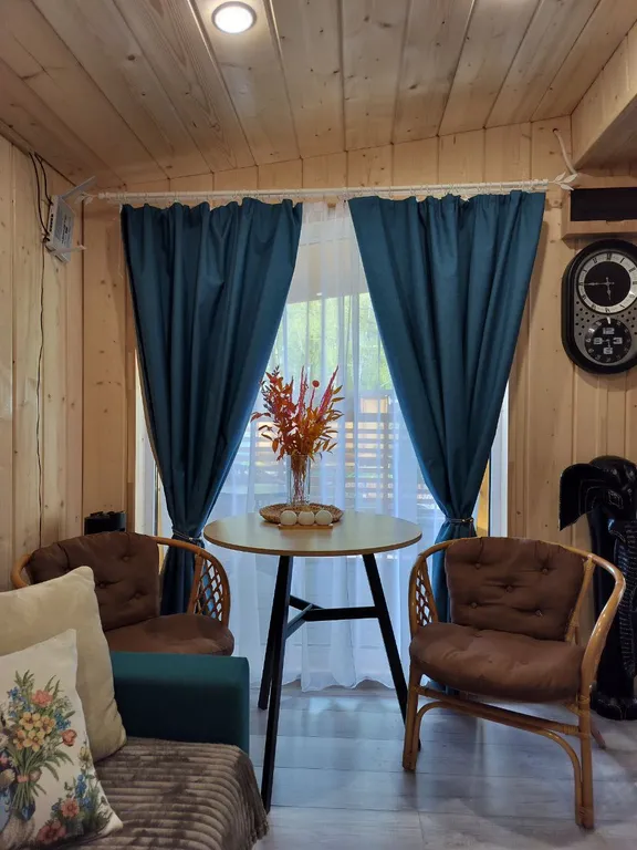 Новый современный Барнхаус посреди леса