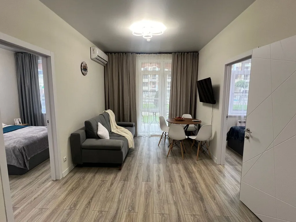 168 С бассейнами Евротри на 5 человек, 2 сан узла