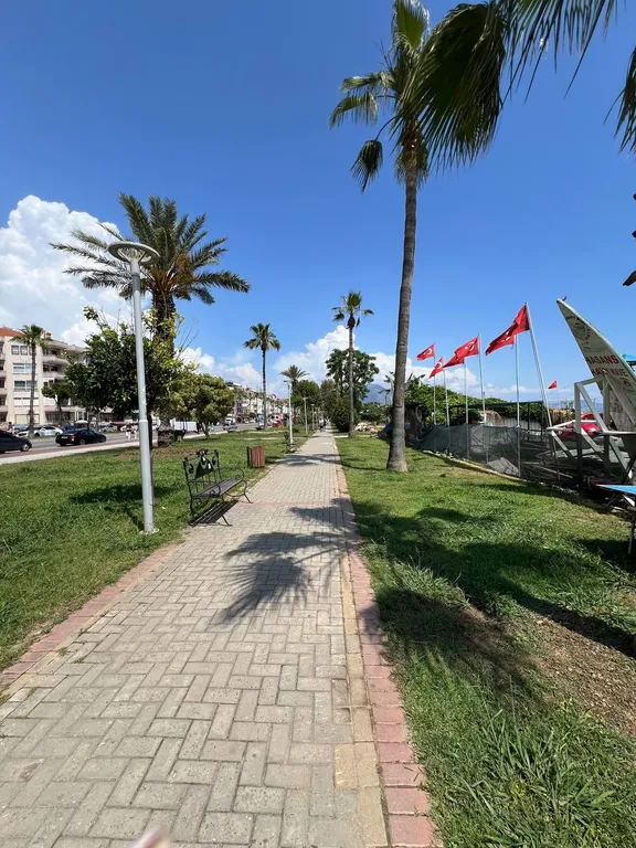 Стильные апартаменты в центре, в 3-минутах от пляжа