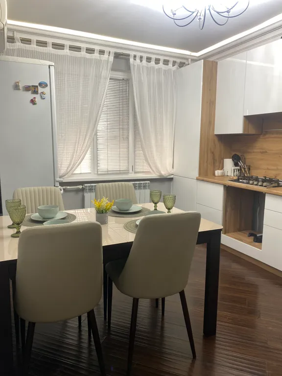 Квартира Уютная, комфортабельная 3-комнатная квартира — Махачкала