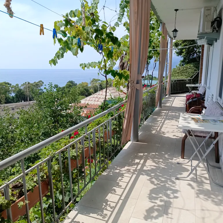 Квартира 2-комнатная Квартира — Гагра