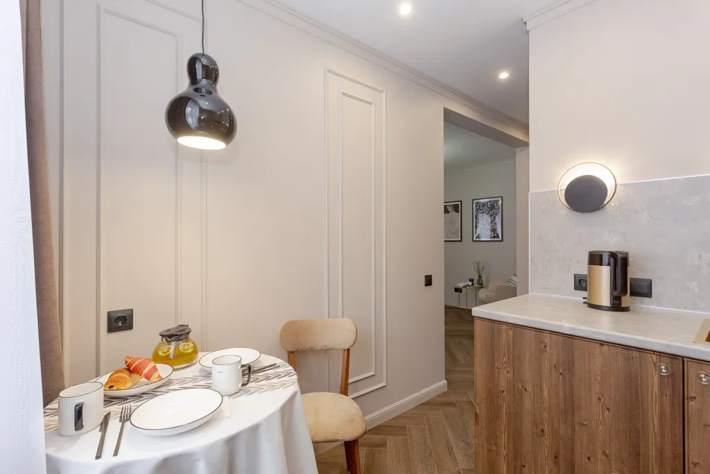 Комфорт-плюс с колонкой Алисой в академгородке