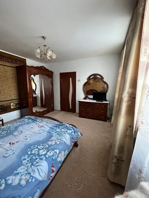 6-комнатный Дом